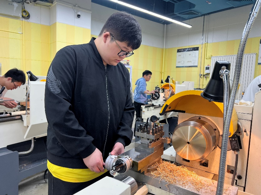 机械制造实验室