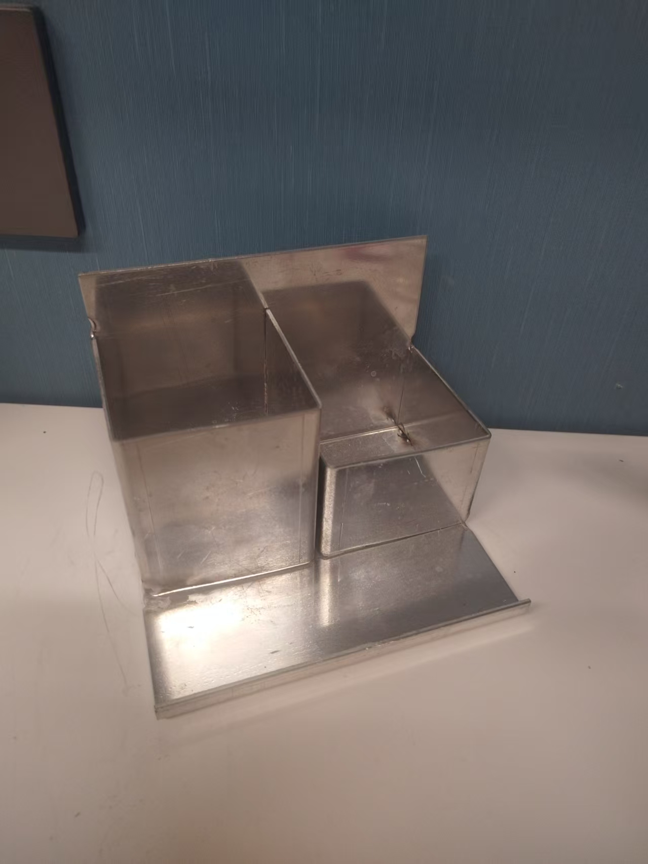 钨极氩弧焊笔筒；指尖陀螺